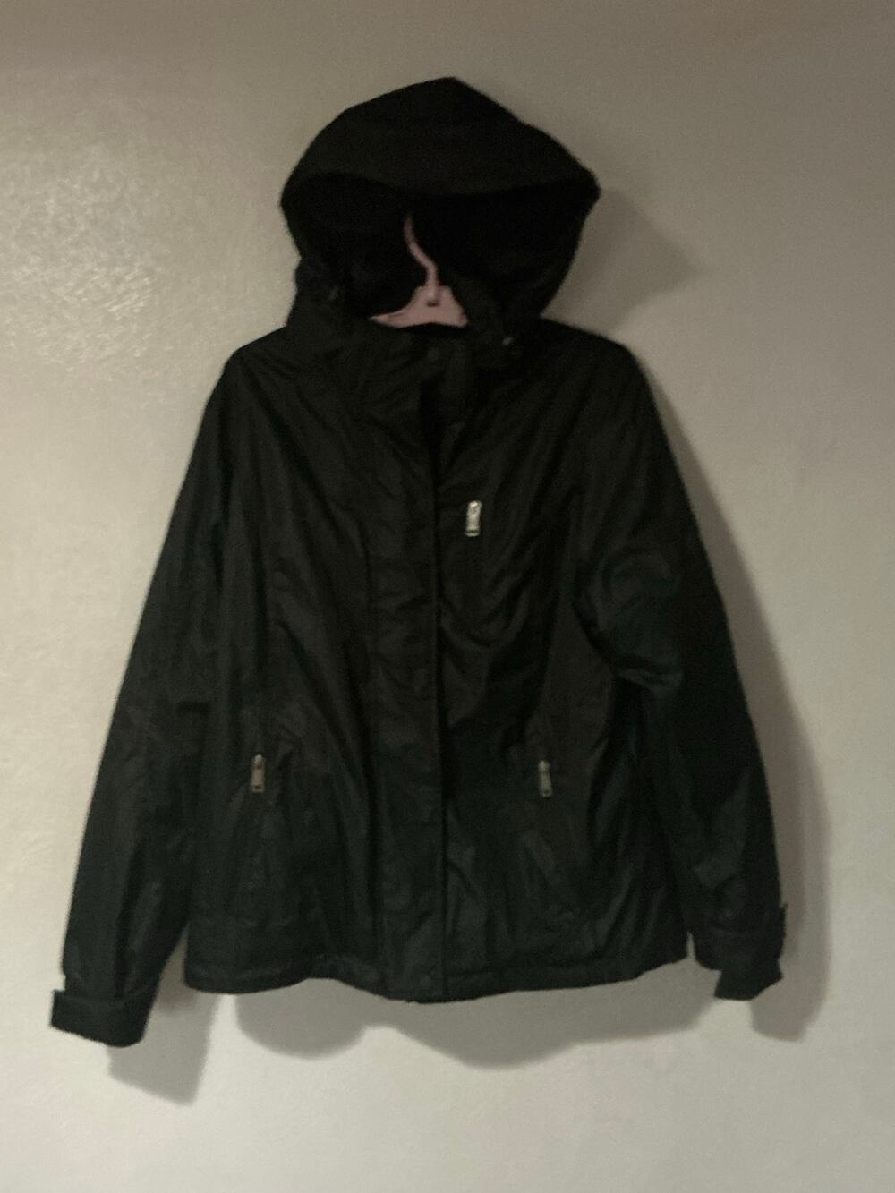 Swiss tech size L black jacket with hood